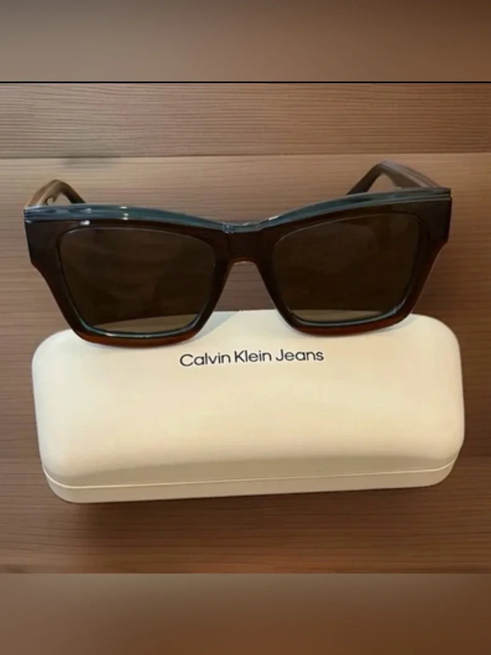 NEW Calvin Klein Jeans CKJ24609S Taupe Square Sunglasses 53mm – New with Case